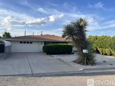 Main picture of 3014 Piedras Rd