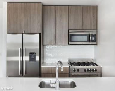 Main picture of 345 E 94
