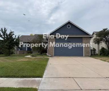 Main picture of 3025 N Triple Creek Dr