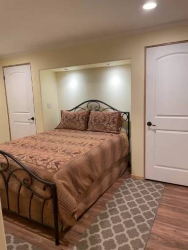 Main picture of 1255 Yosemite St