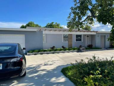 Main picture of 10000 SW 37th Ter