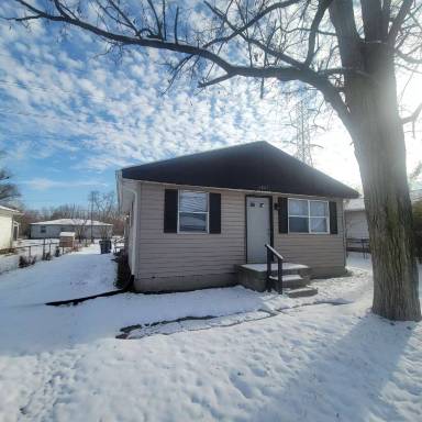 Main picture of 4047 Desmond Ave