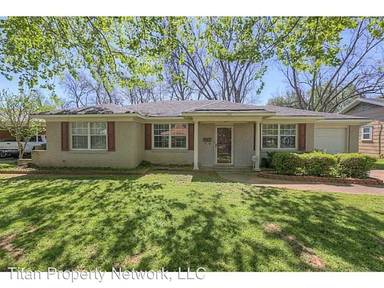 Main picture of 147 Richard Ave