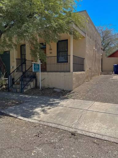 Main picture of 861 S Osborne Ave