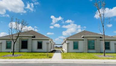 Main picture of 5601 Sandpiper Ave