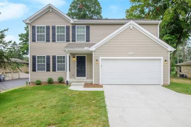 Main picture of 7063 Primrose Ln