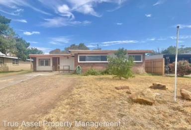Main picture of 2210 48th St
