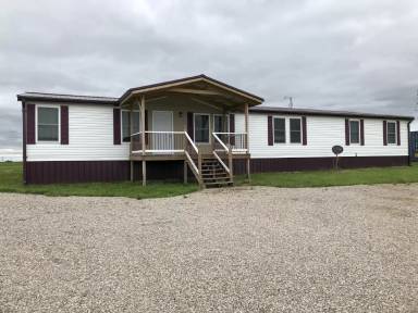 Main picture of 92 NE 501st Rd