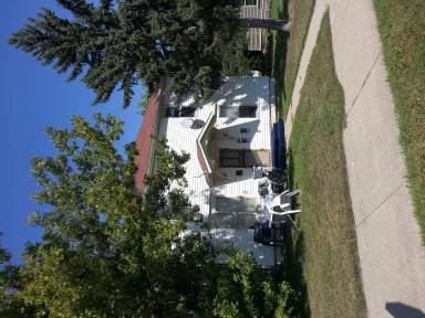 Main picture of 405 2nd St NE