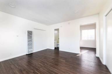 Main picture of 2831 Ellendale Pl