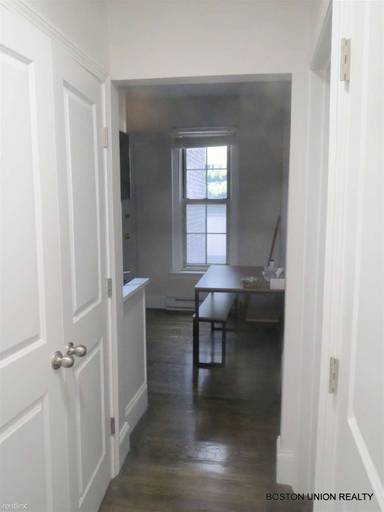 Main picture of 38 Clearway St