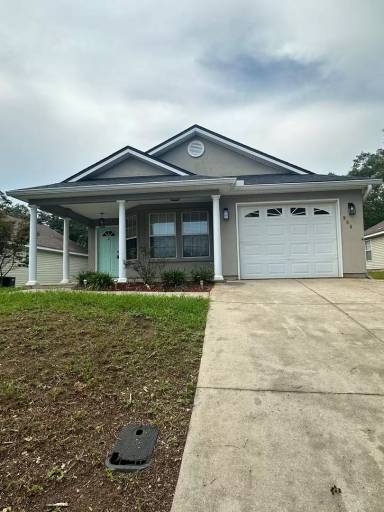 Main picture of 984 Beaver Creek Way