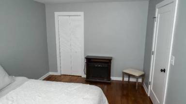 Main picture of 1147 Main St
