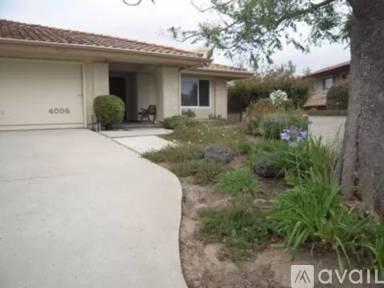 Main picture of 4006 Calle del Sol