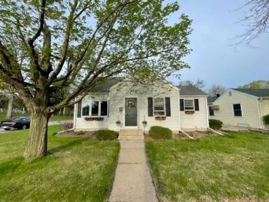 Main picture of 901 Losey Blvd S
