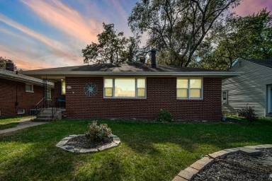 Main picture of 7139 Forest Ave