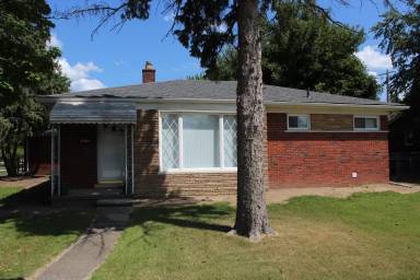 Main picture of 2901 Bridge St