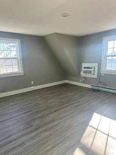 Main picture of 108 S Green St