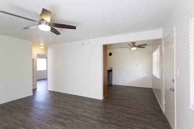 Main picture of 4411 Mentone St