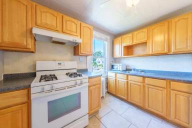 Main picture of 163 N Sussex St