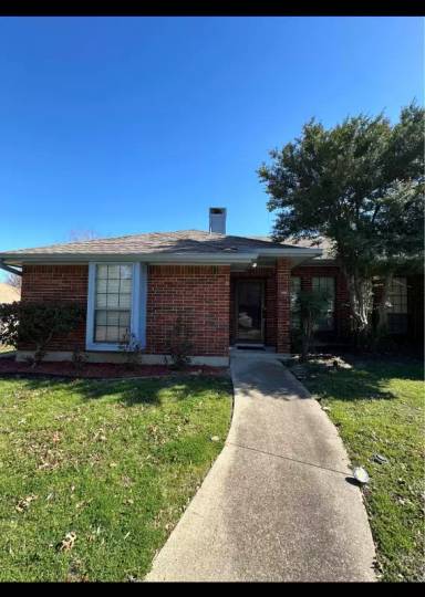 Main picture of 122 Larchbrook Dr