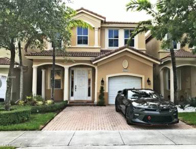 Main picture of 8532 NW 109th Ct