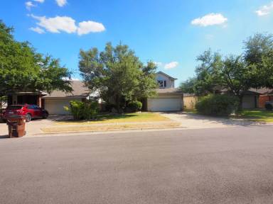 Main picture of 903 Fenway Park Ct