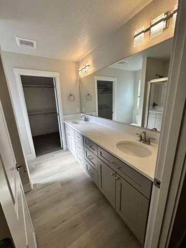 Main picture of 10518 Chinook Dr