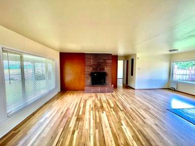 Main picture of 3150 Potter St