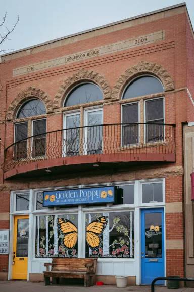 Main picture of 221 N College Ave