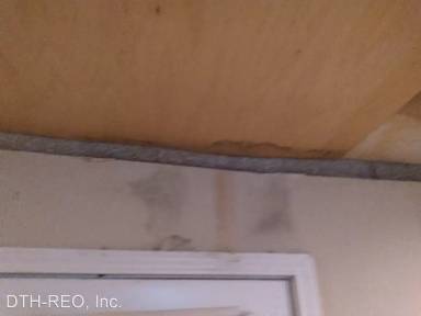 Main picture of 1840 Maple Ave