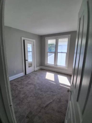 Main picture of 924 N Capitol Ave