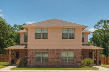 Main picture of 4452 Reveille Rd