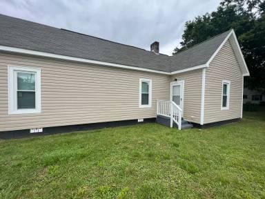 Main picture of 842 S Government St