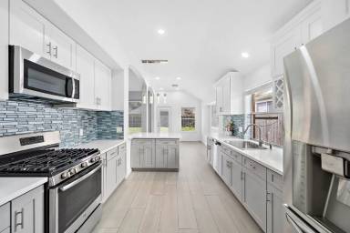 Main picture of 17527 W Copper Lakes Dr