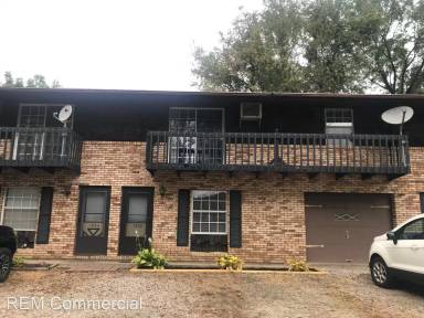 Main picture of 1324 Steese Rd
