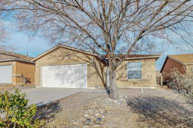 Main picture of 1884 Mesa Grande Loop NE