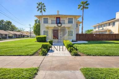 Main picture of 1105 N College Ave
