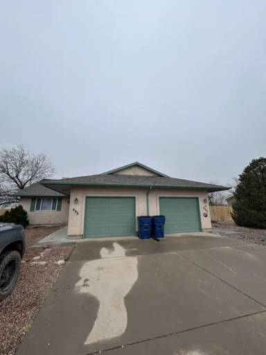 Main picture of 895 S Knox Dr