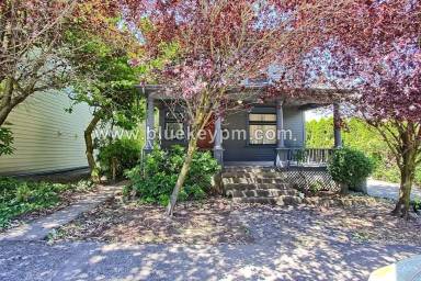 Main picture of 3419 SW Naito Pkwy