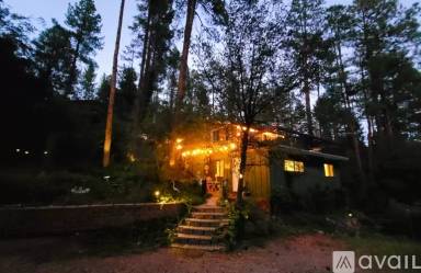 Main picture of 627 S Buenagua Rd