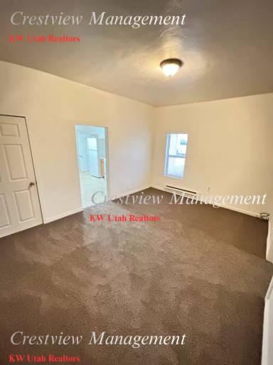 Main picture of 460 N Erie Pl