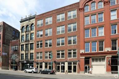 Main picture of 227 N Water St