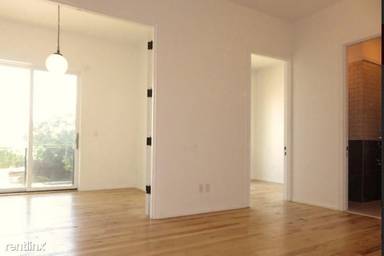 Main picture of 212 Evergreen Ave