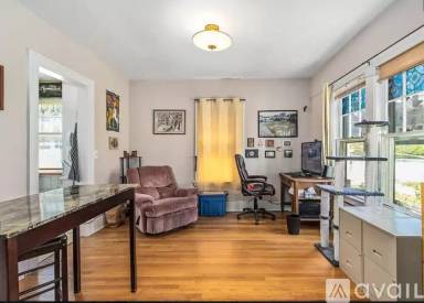 Main picture of 421 Stinard Ave