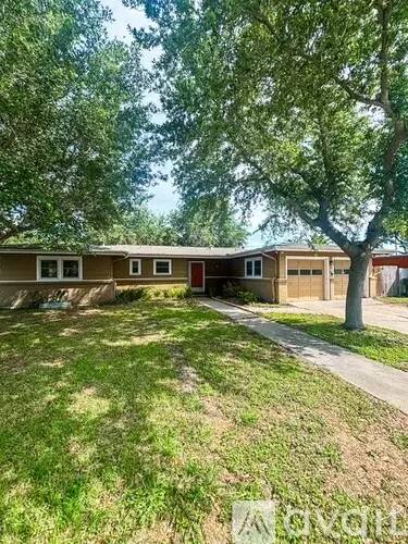 Main picture of 625 Catalina Pl