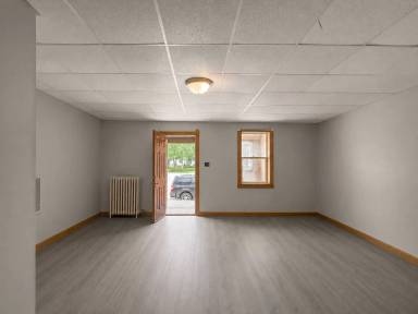 Main picture of 317 Earl St