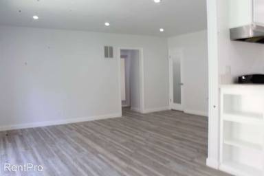 Main picture of 9022 Harratt St