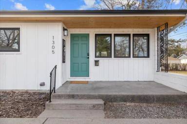 Main picture of 1305 9th St W