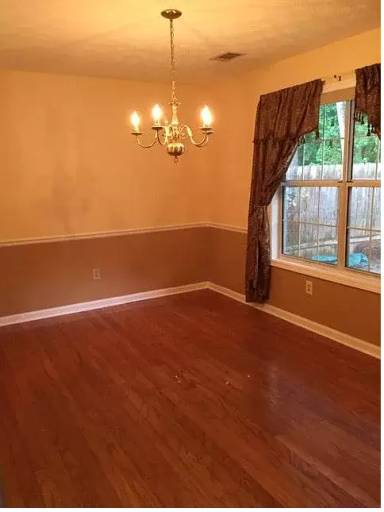 Main picture of 1701 Omie Way